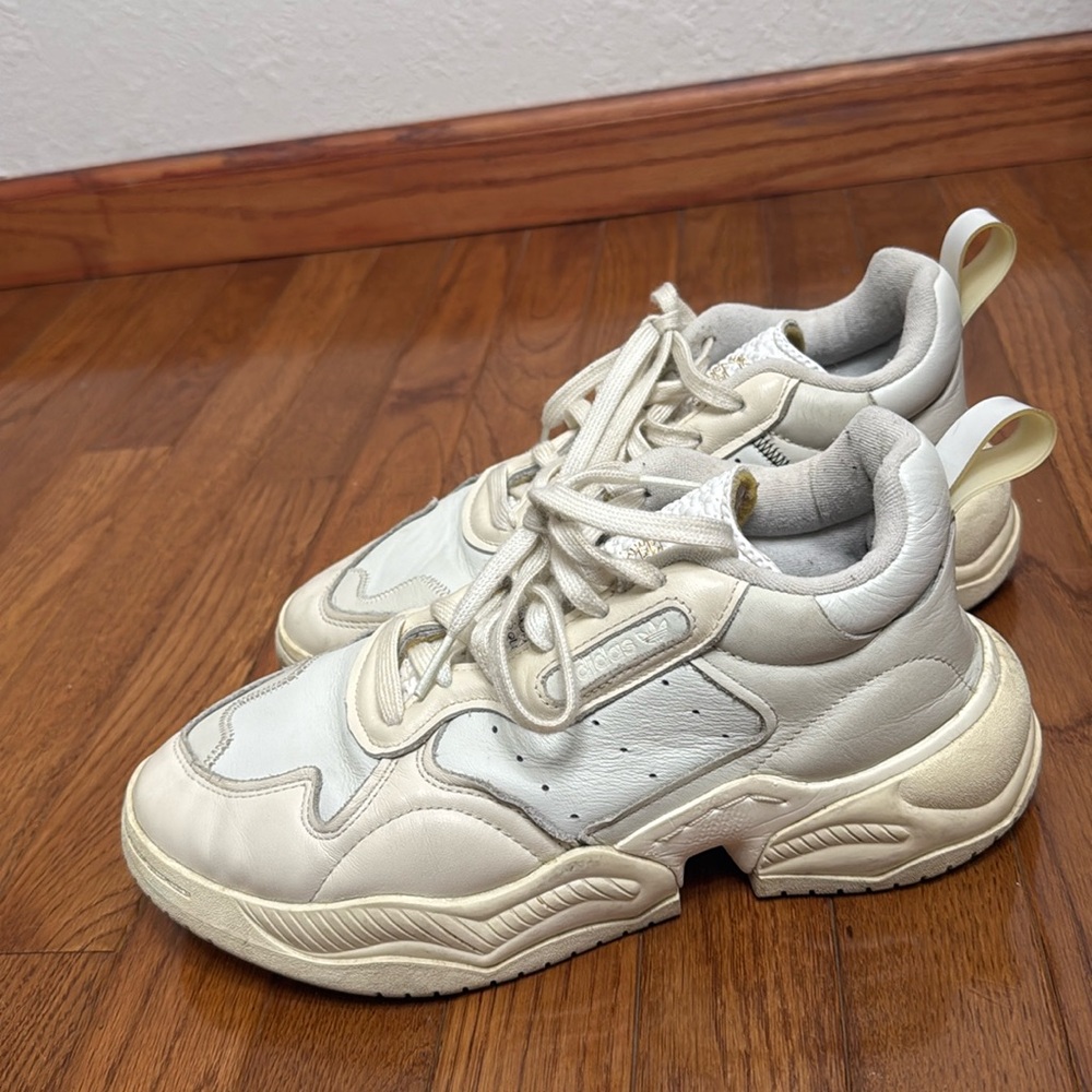 Vintage Adidas Supercourt sneakers